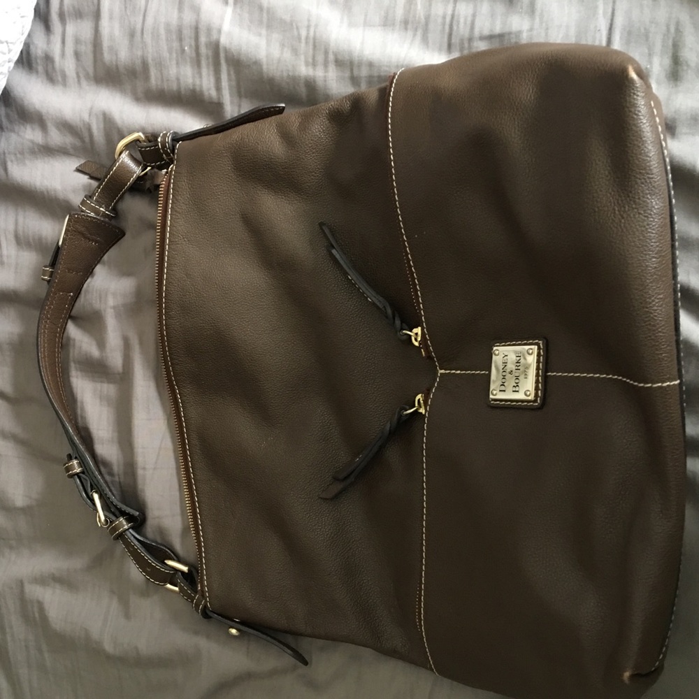 Dooney & Burke satchel purse.  LIKE NEW