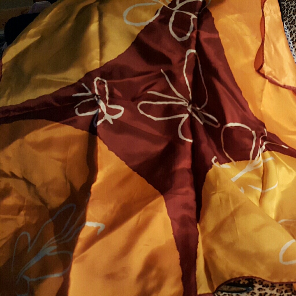 Authentic veranda Wang scarf. Gorgeous!