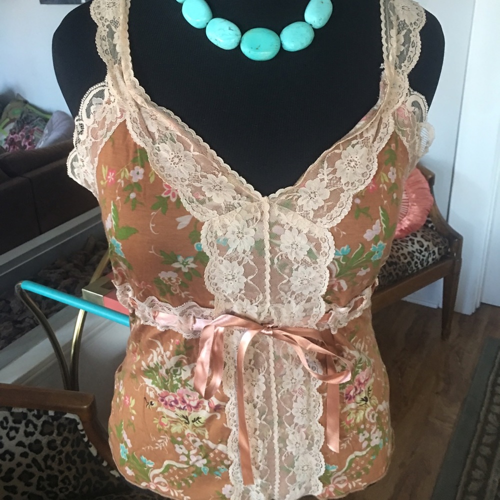 Sweet and Sexy Anthropologie Top (L)