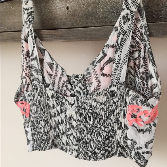 Crop tank - Picture 2 of 3