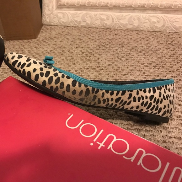 Sudie Snow White Flats by Xhilaration - Picture 3 of 5