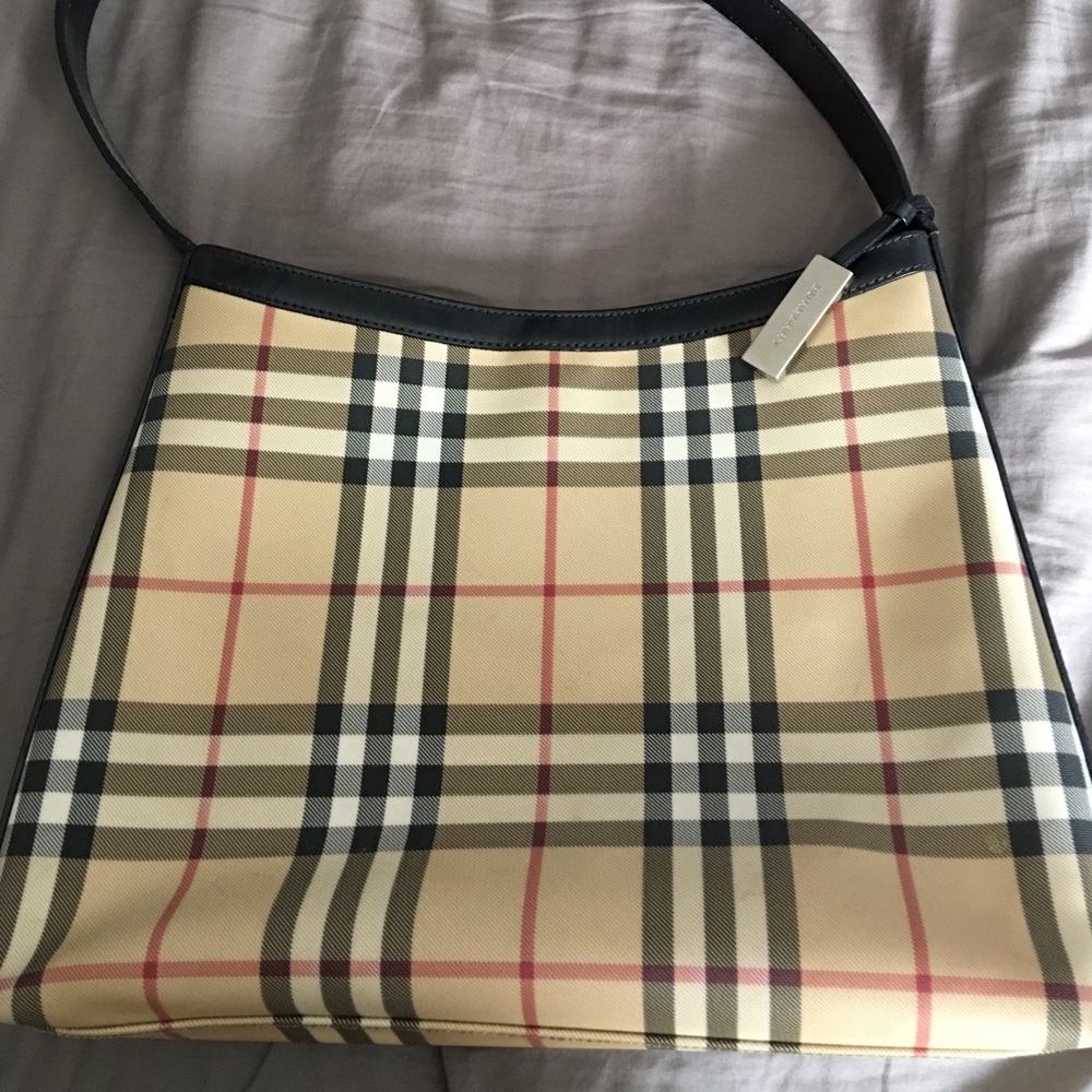 Medium-sized Burberry  Purse