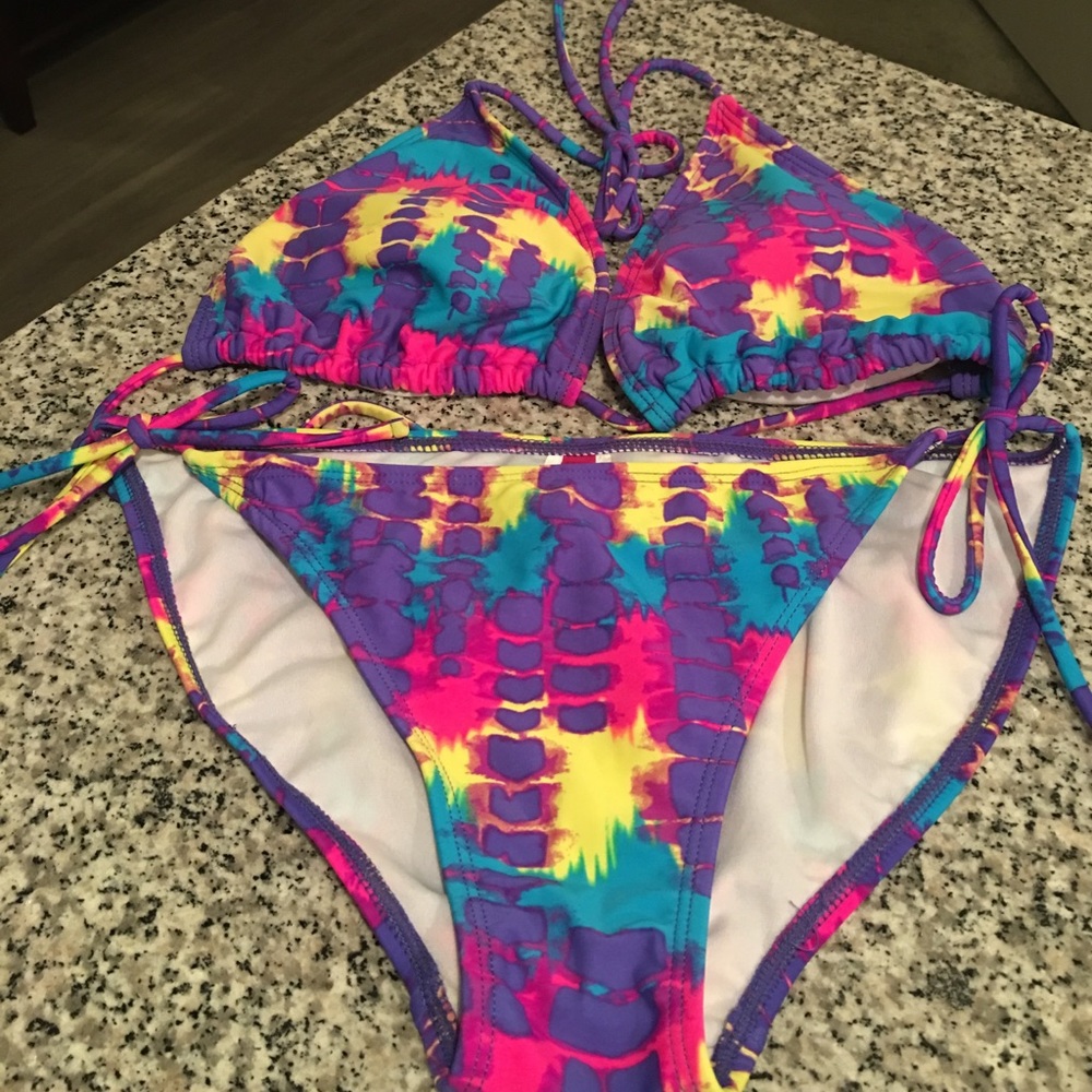 Bikinis 👙