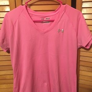 Hot pink Under Armour dri-fit