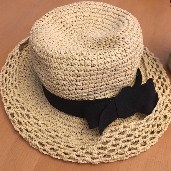 Straw hat - Picture 2 of 3
