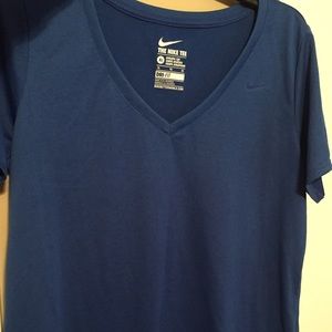 Xl Nike vneck tshirt