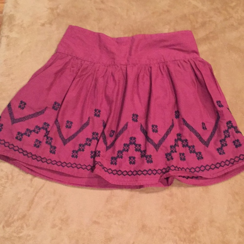 Kimchi Blue Magenta colored skirt