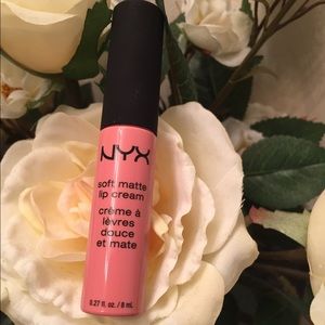 NYX lipstick