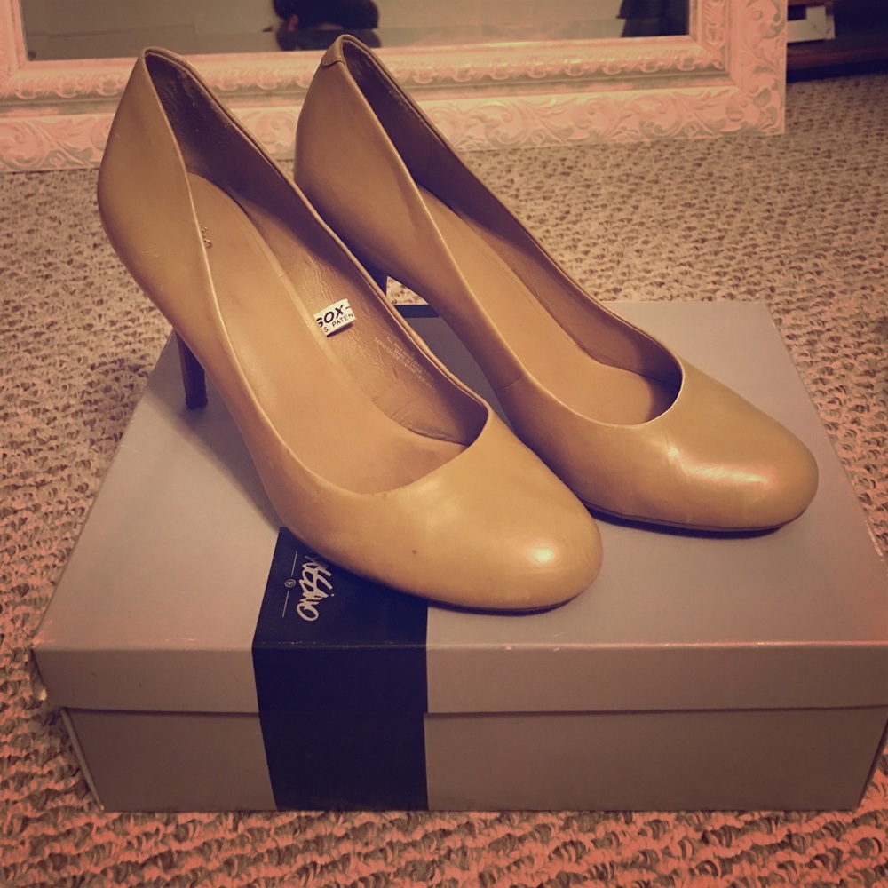 Nude Mossimo Heels