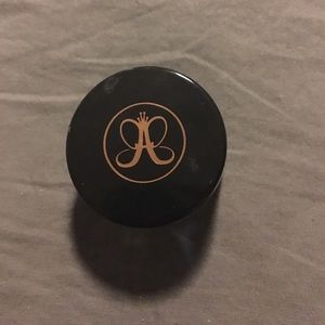 Anastasia Beverly Hills dipbrow