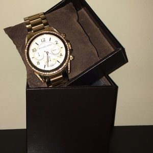 Micheal Kors rose gold watch