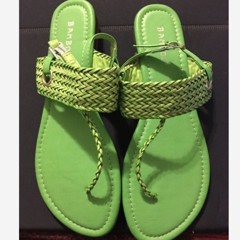 Women's Sandels new great for spring  size 8