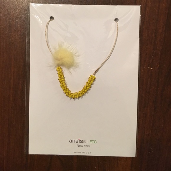 New Anais & I yellow pompom necklace - Picture 1 of 4