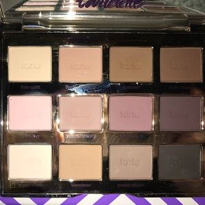 Tartelette Amazonian clay Matte Palette