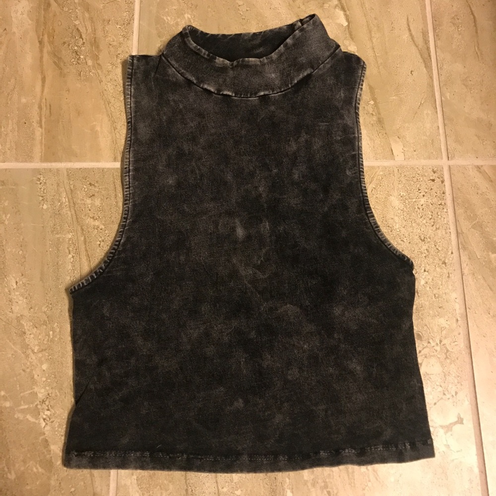 Acid washed Urban crop top