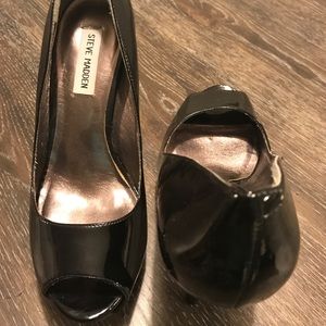 Steve Madden stilettos in black patten leather