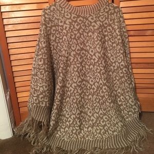 Tan and white leopard print poncho