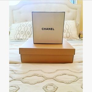 Chanel Beauty Box