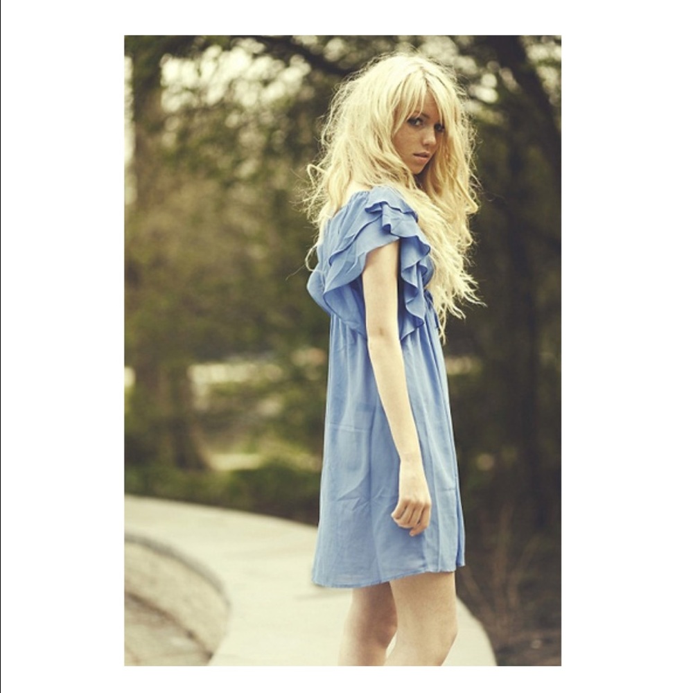 NEW H&M flown, ruffle sleeve dress