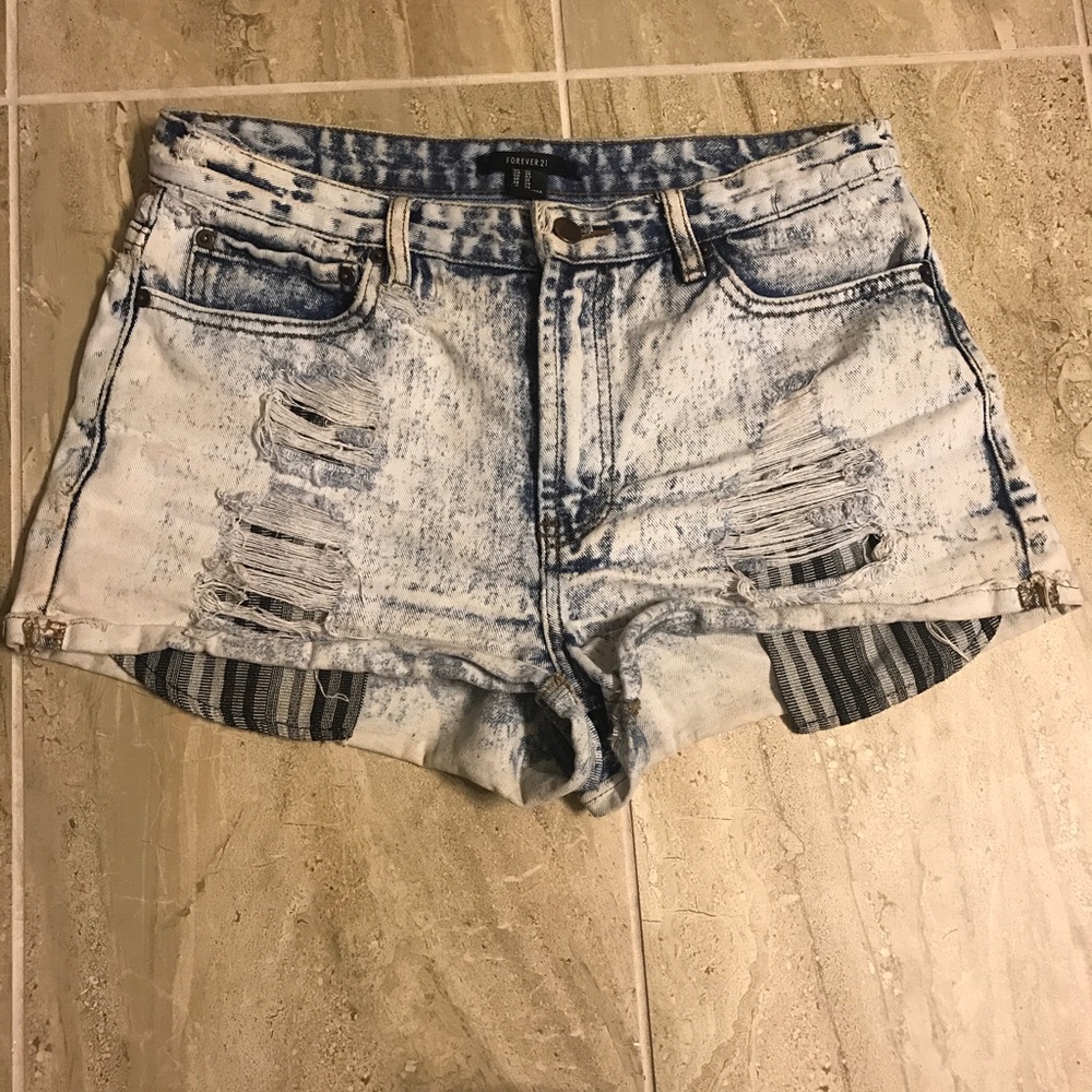 Acid washed high waist shorts