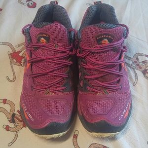 Brooks Cascadia trail shoes