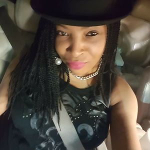 Meet your Posher, Tina