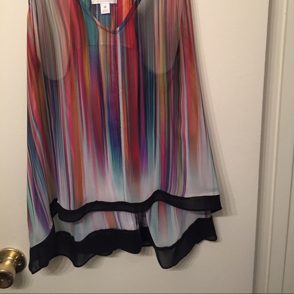 Top - Picture 2 of 3