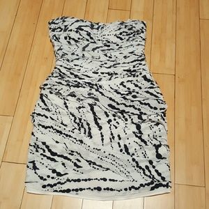 Strapless Jessica Simpson