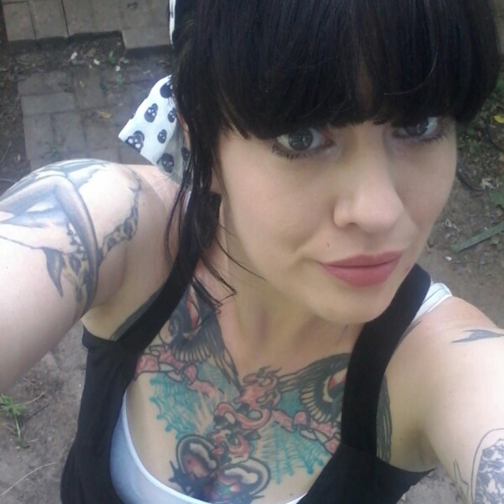 Meet your Posher, Nicole