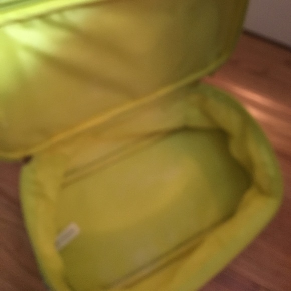 ELLE make up bag NWT - Picture 2 of 5