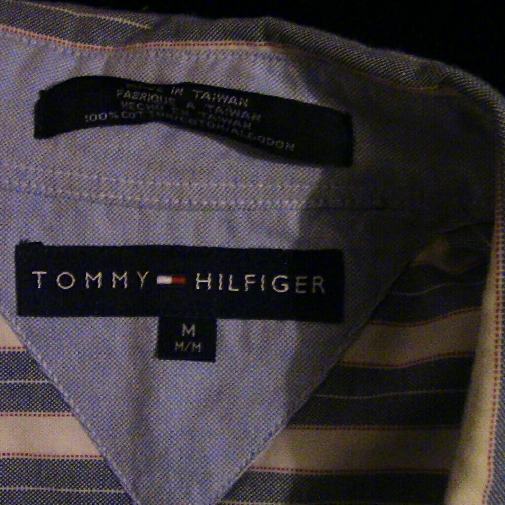 15$ sale Tommy Hilfiger  long sleve  button-up