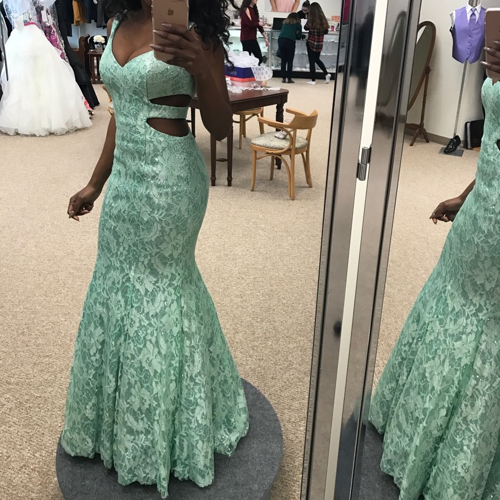 Prom dress