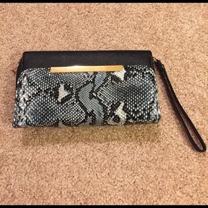 Snakeskin Print Wristlet
