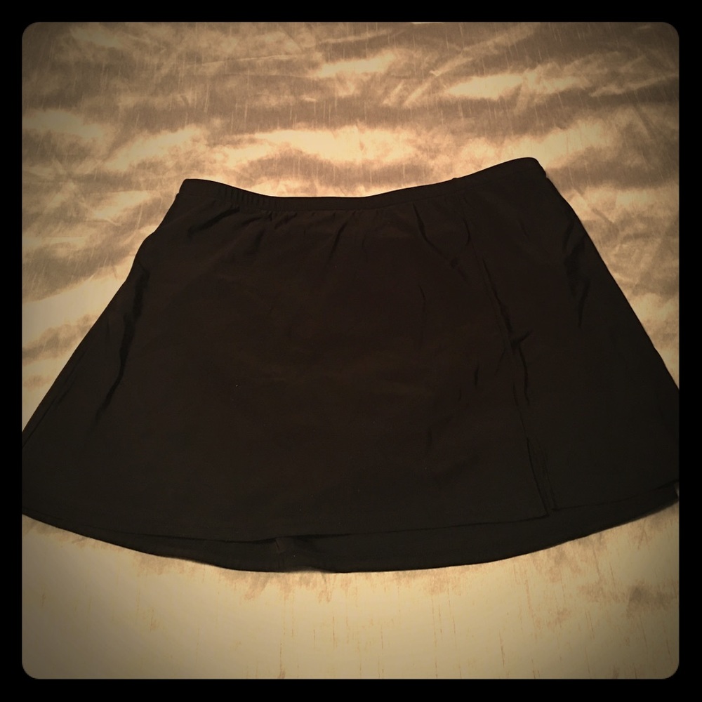 Swim skirt