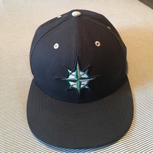 Mariner's Baseball Hat - Size 7 & 3/8 (58.7 cm)