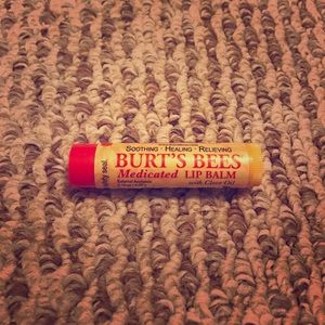 Burt's Bee Medicated Lip Balm with Clove Oil