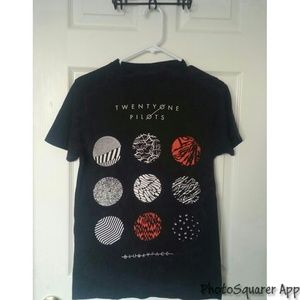 Twenty One Pilots Tee