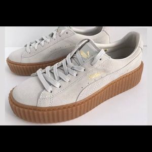 Oatmeal color Fenty Puma