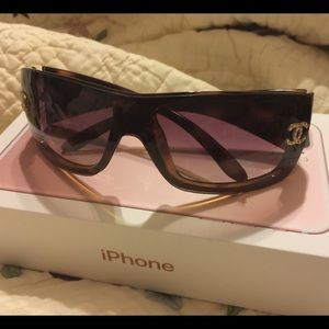 Chanel sunglass