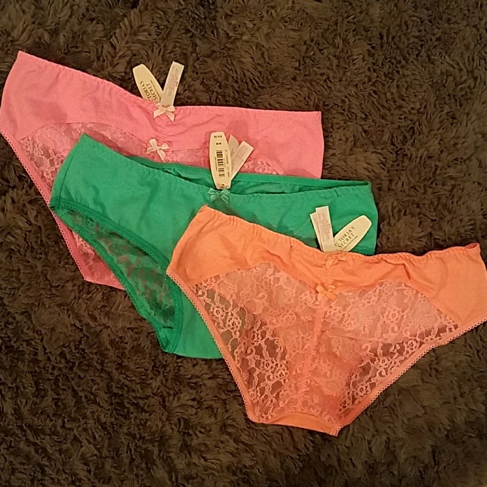 VS PINK