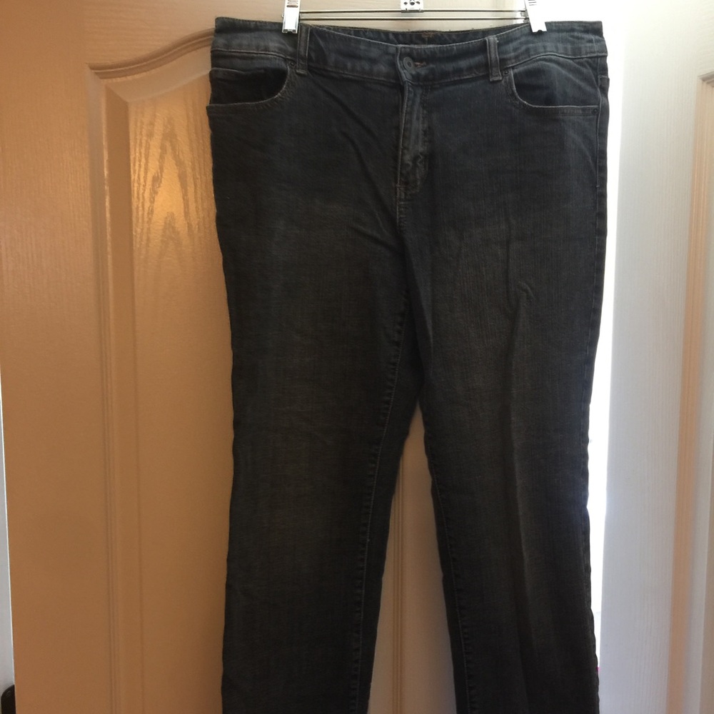 Chicos Basics platinum denim jeans size 2 (14plus)