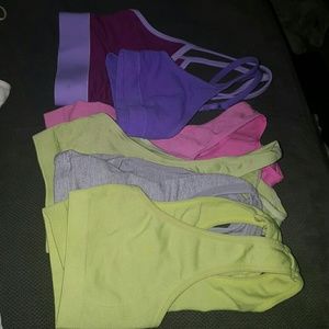 Lot of 6 girls sports bras 10/12