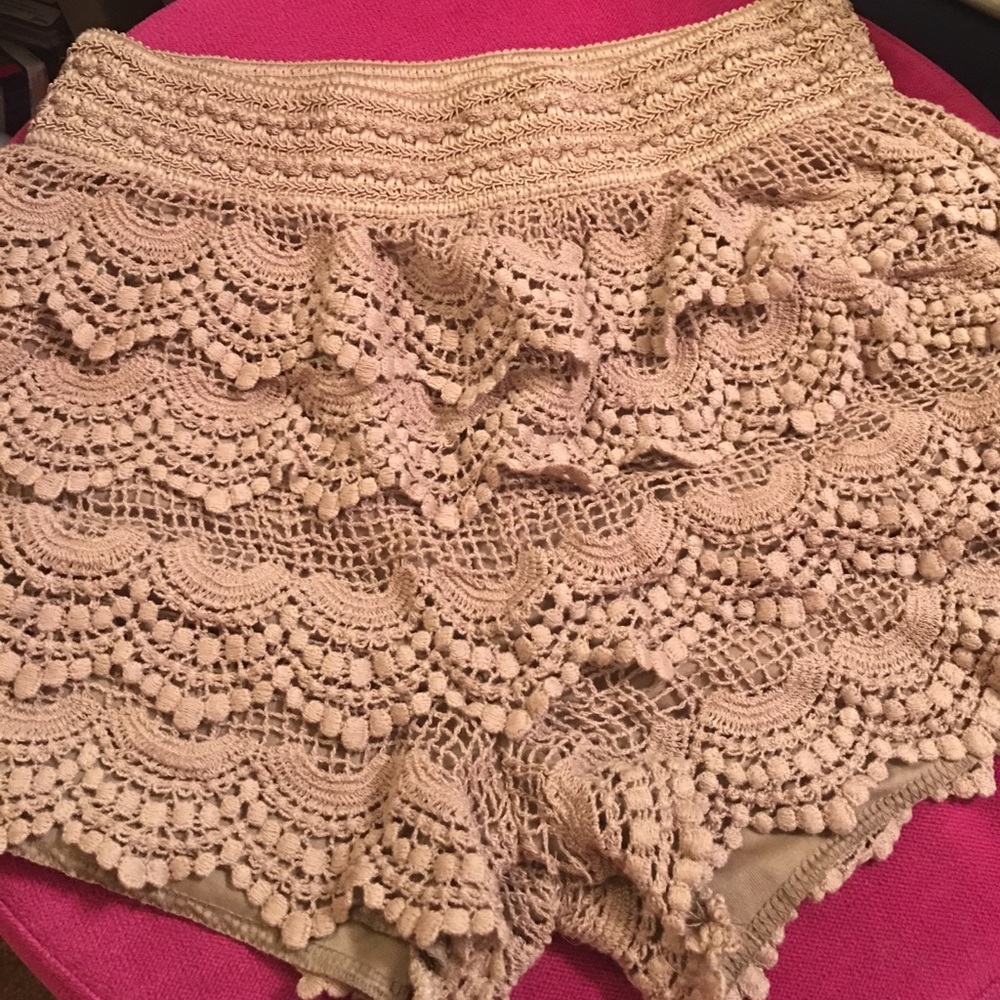 Charlotte Russe ruffled lace shorts