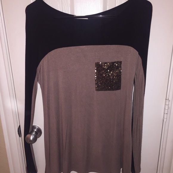 Top - Picture 1 of 1