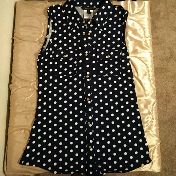 BCBG button down blouse - Picture 2 of 5