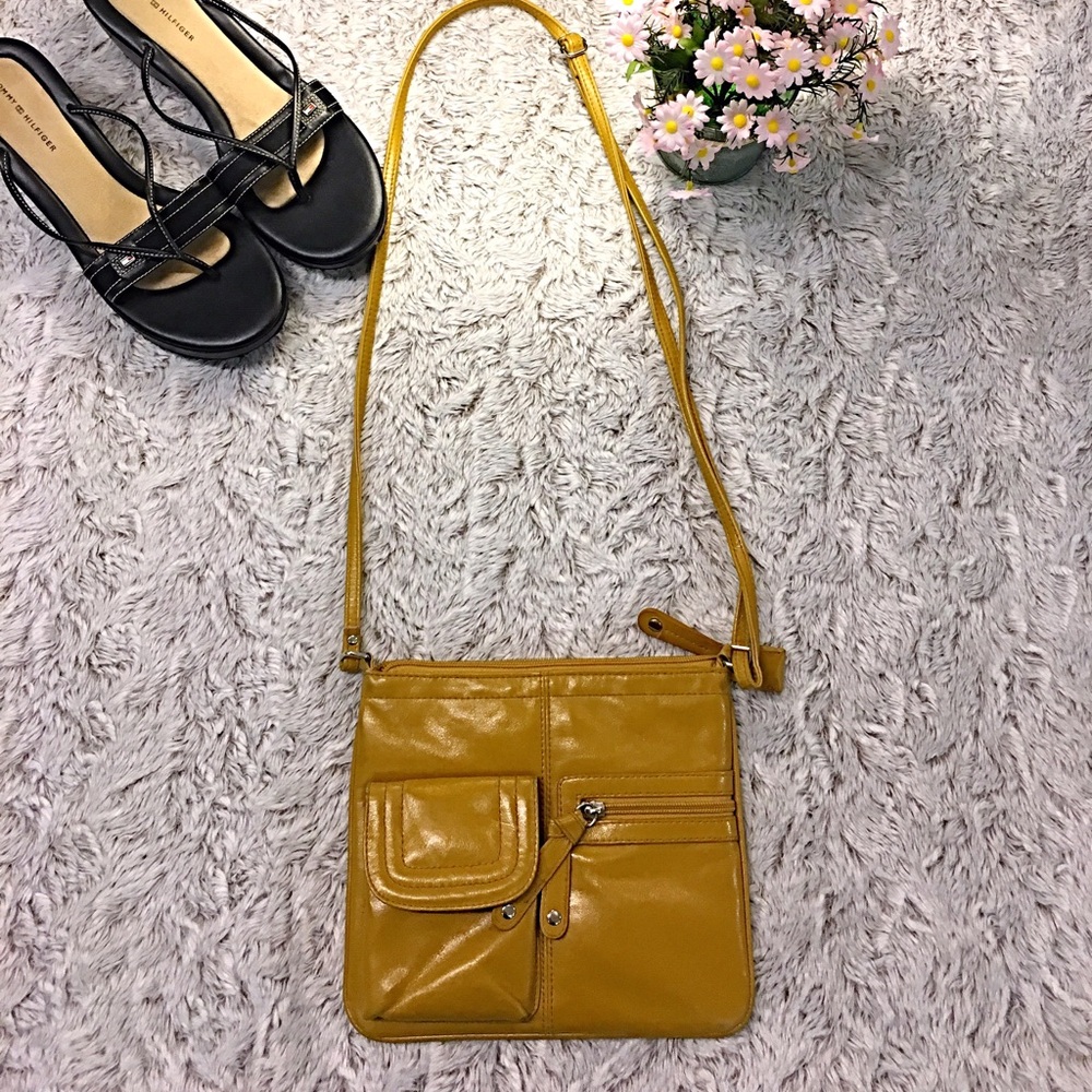 ⭐️ Mustard Yellow Crossbody Bag ⭐️