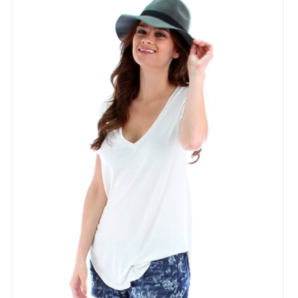 Lyss Loo Ivory Deep V-Neck Short Sleeve Too