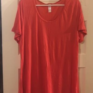 Lularoe 2xl classic t🌺