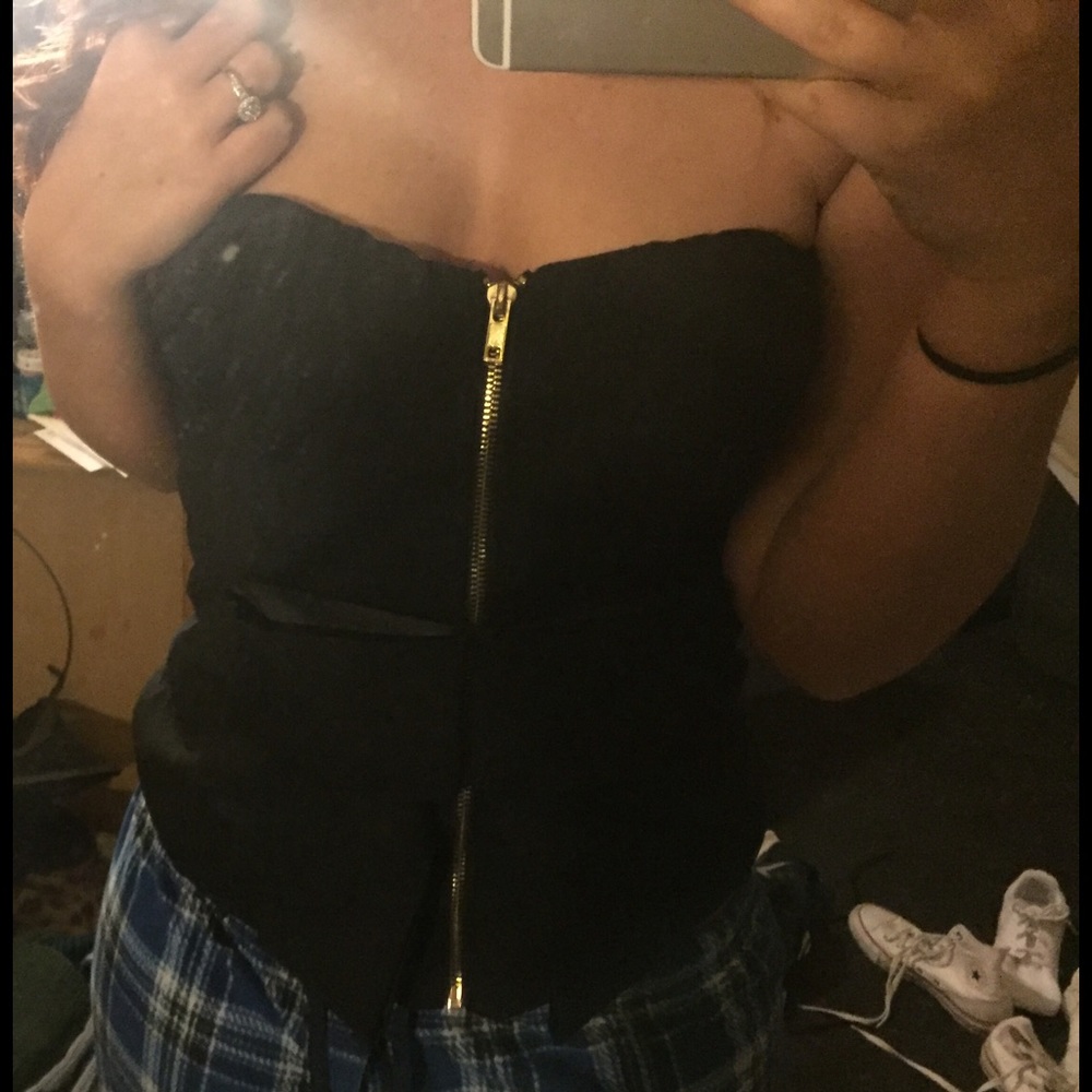 Zipper front black shirt