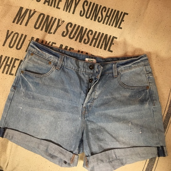 Roxy high waisted "mom" shorts - Picture 1 of 4